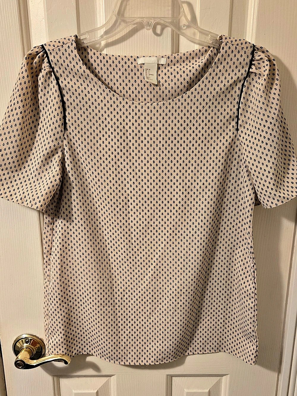 H&M Geometric Short Sleeve Blouse in Pink & Black Size Medium